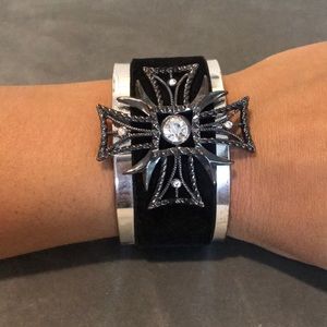Cross cuff bracelet
